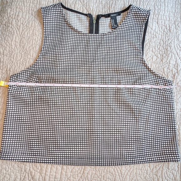Forever21 grid print crop top size M - Picture 4 of 6